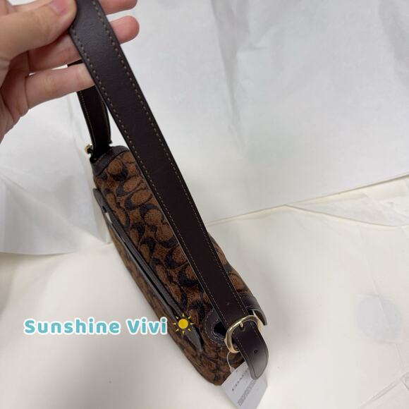 NWT Coach Etta Small Flap Shoulder Bag in Signature Chenille CCV65 Gold - Picture 5 of 15